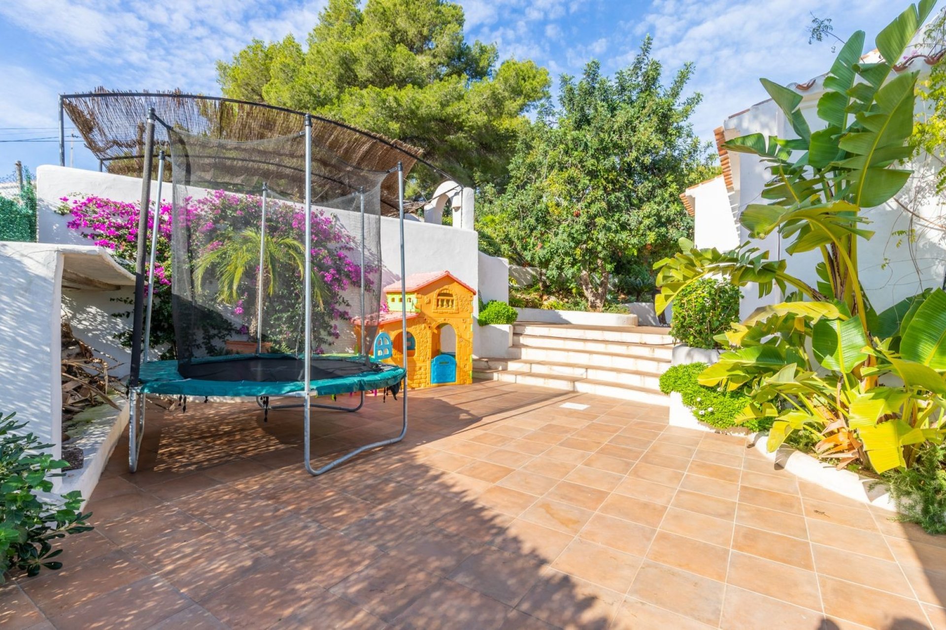 Resale - Villa -
Jávea - Pinosol