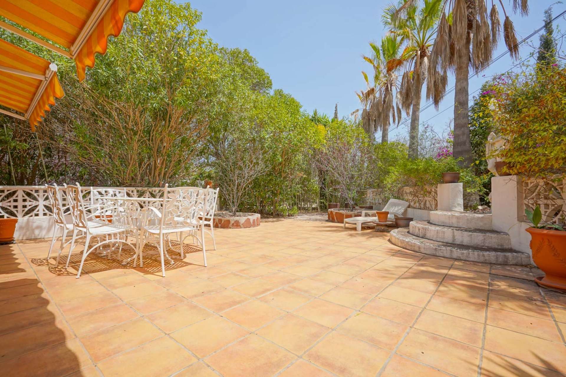 Resale - Villa -
Jávea - Tarraula