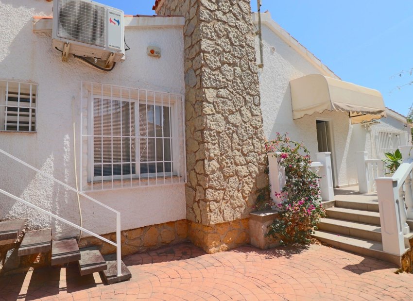 Resale - Villa -
La Nucía - Pinar De Garaita