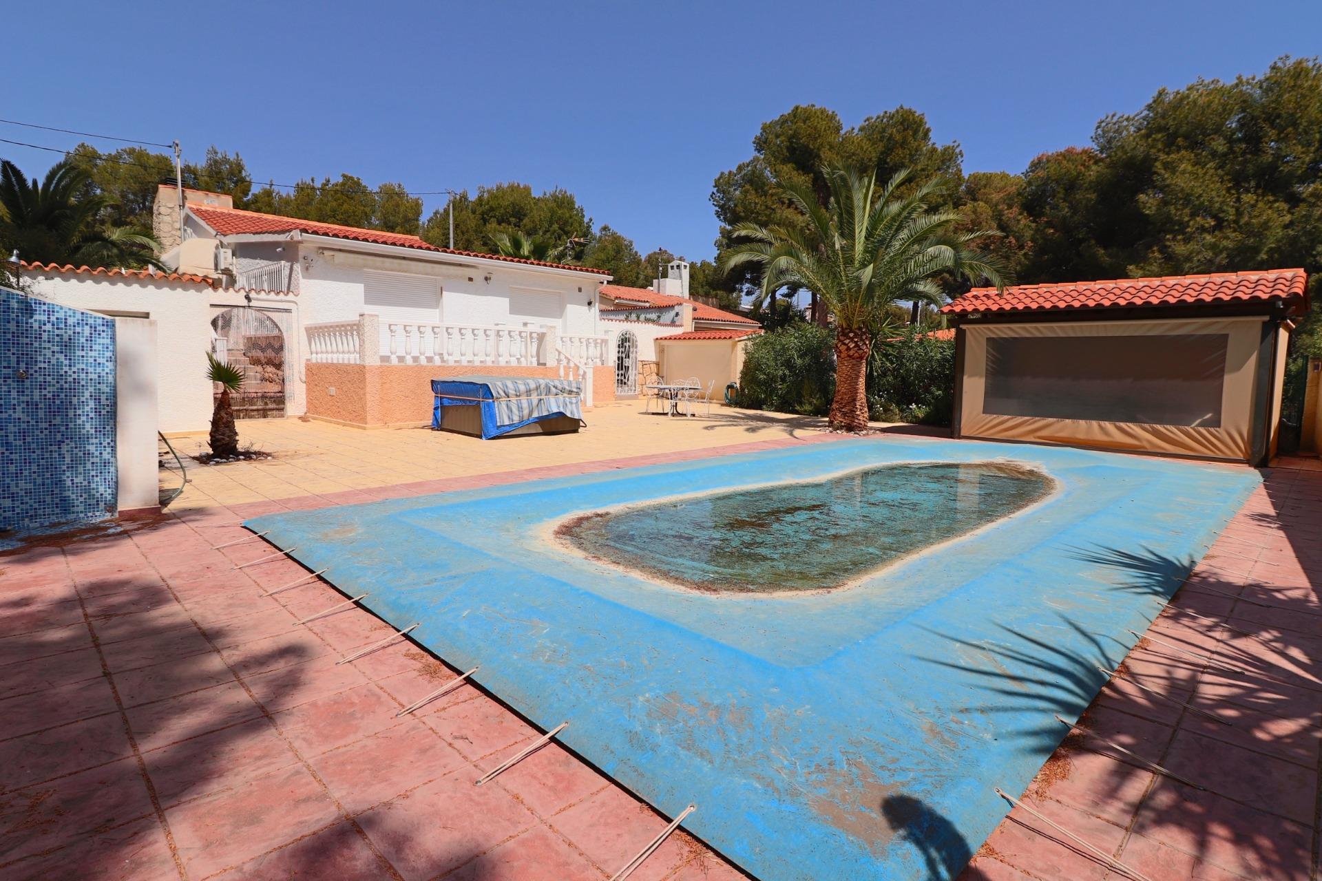 Resale - Villa -
La Nucía - Pinar De Garaita