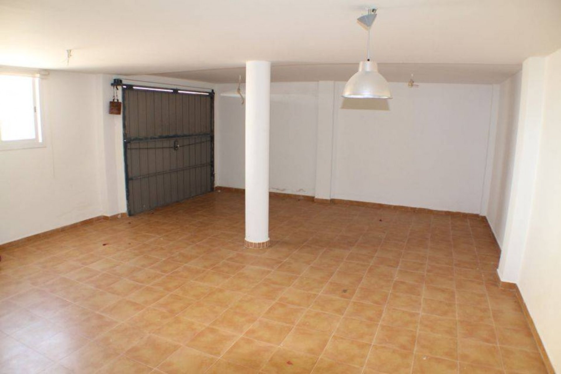 Resale - Villa -
La Nucía - Urbanizaciones