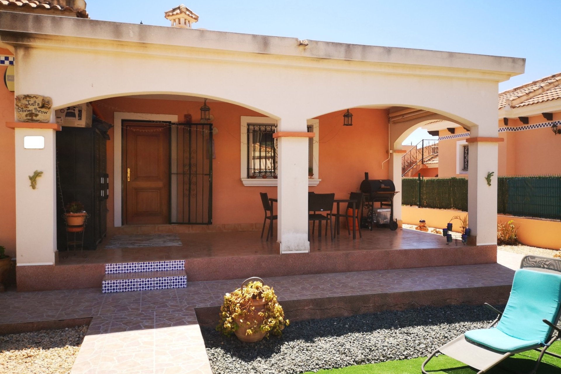 Resale - Villa -
Los Montesinos