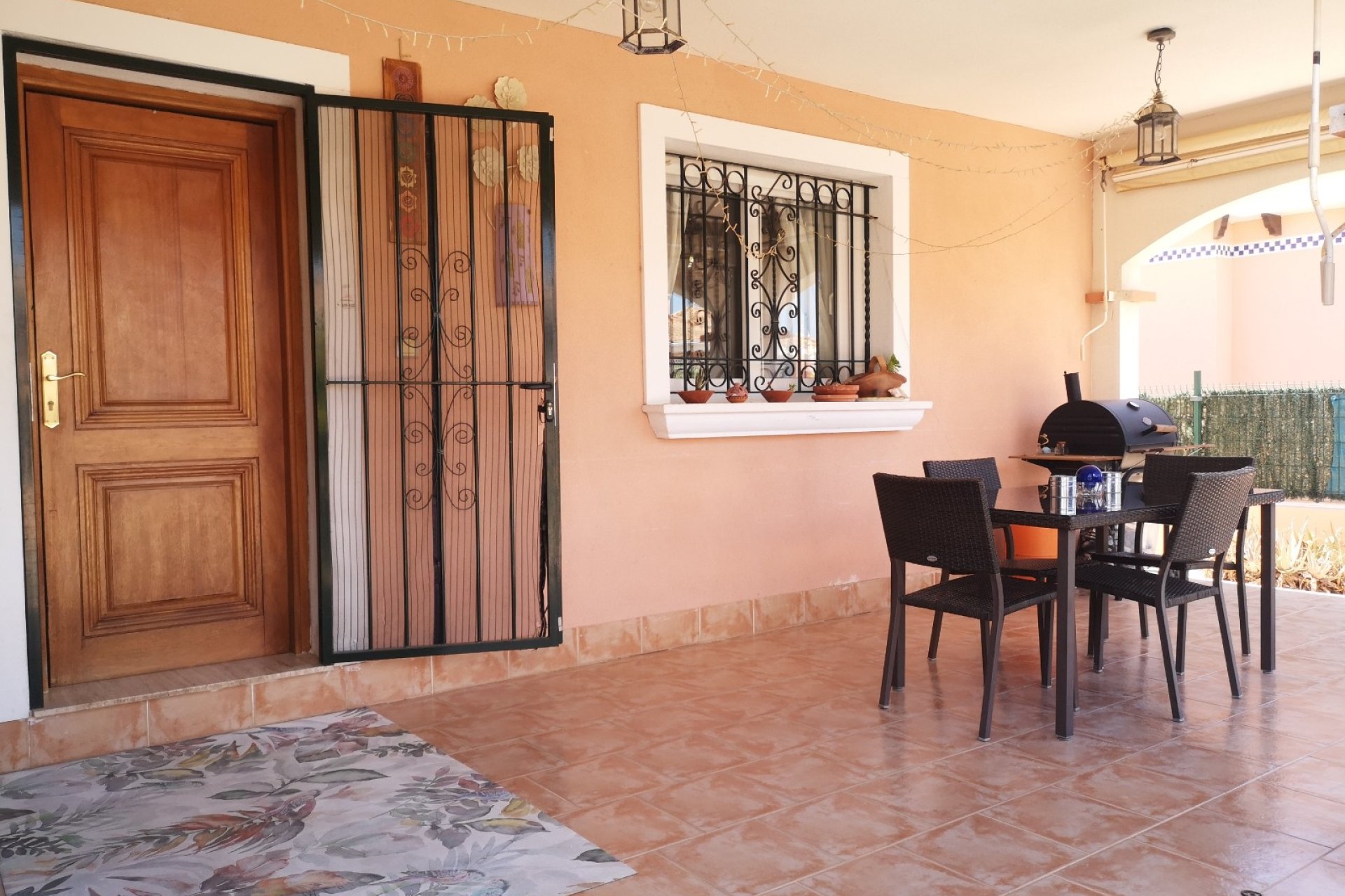 Resale - Villa -
Los Montesinos