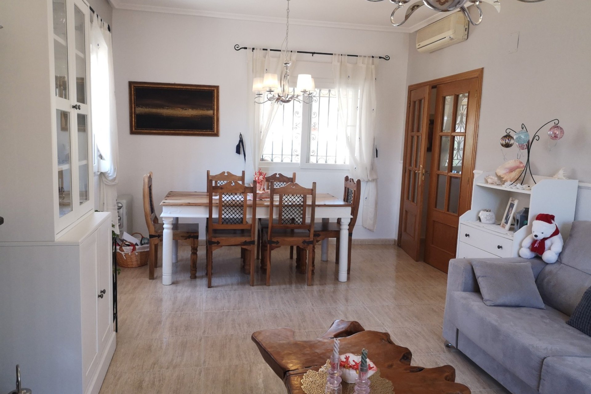 Resale - Villa -
Los Montesinos