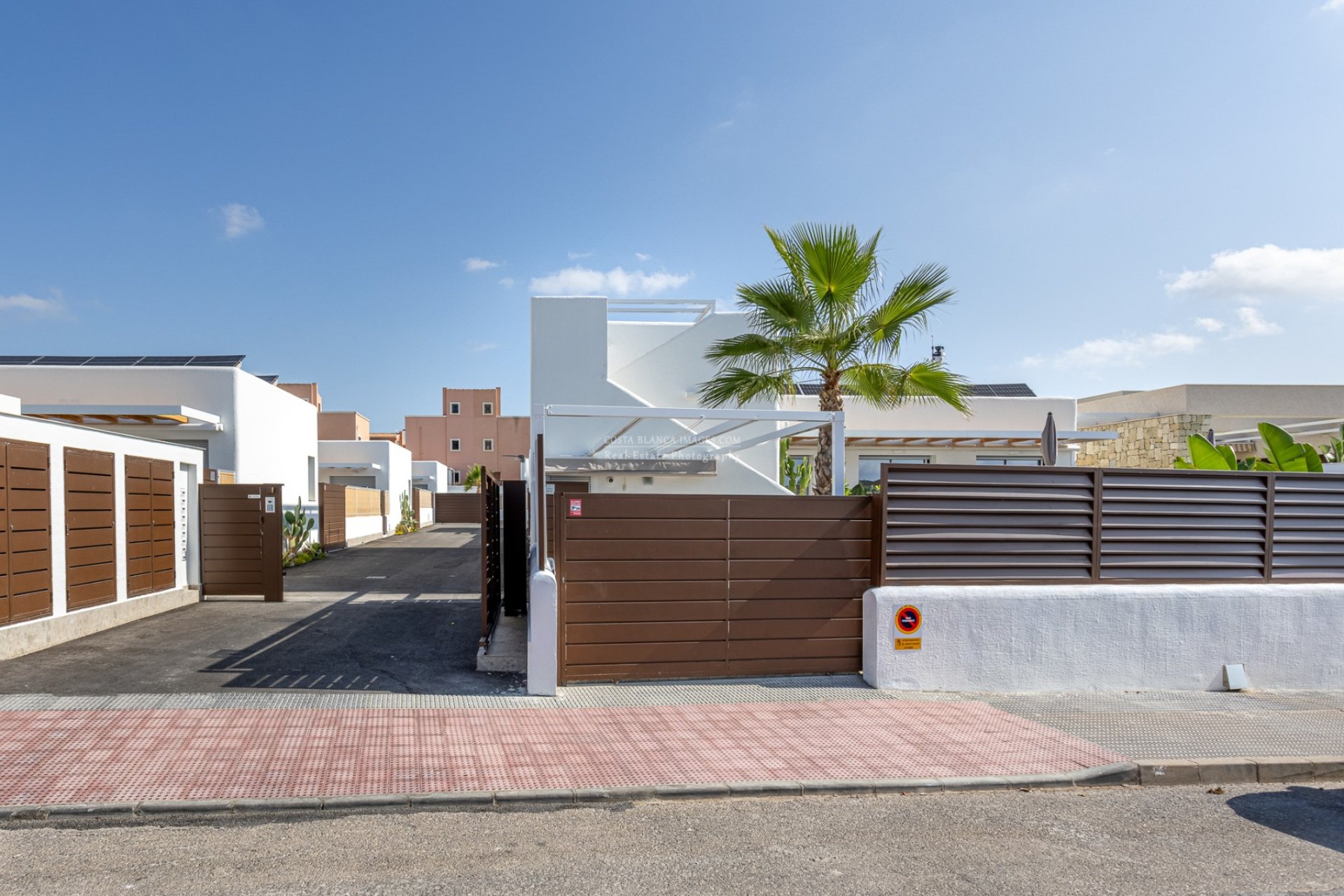 Resale - Villa -
Los Montesinos