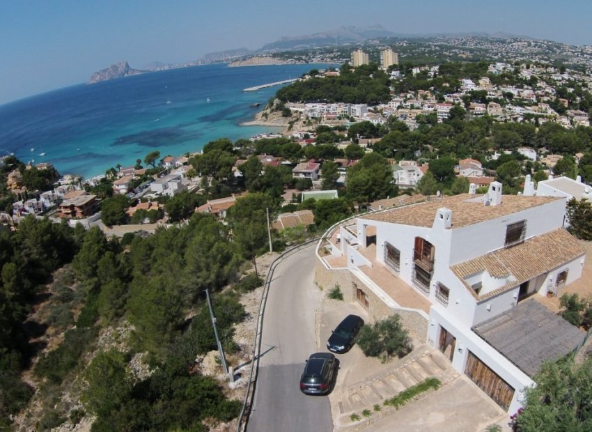 Resale - Villa -
Moraira - Benimeit