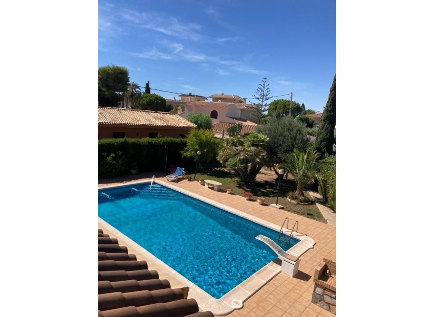 Resale - Villa -
Orihuela Costa - Cabo Roig