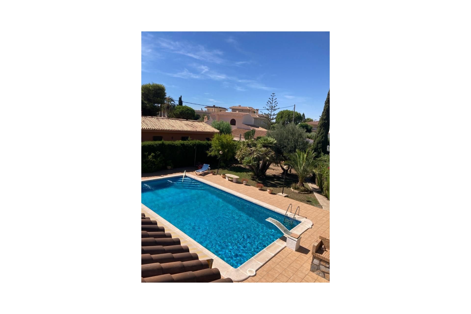 Resale - Villa -
Orihuela Costa - Cabo Roig