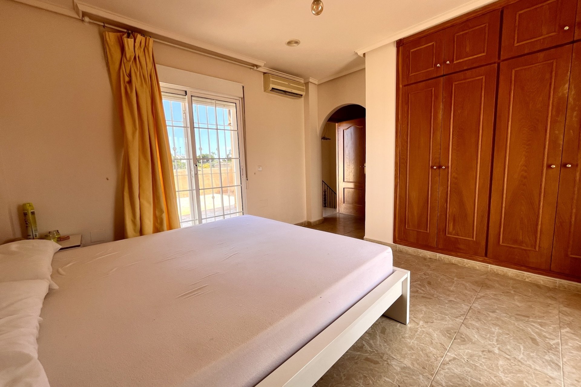 Resale - Villa -
Orihuela Costa - La Zenia