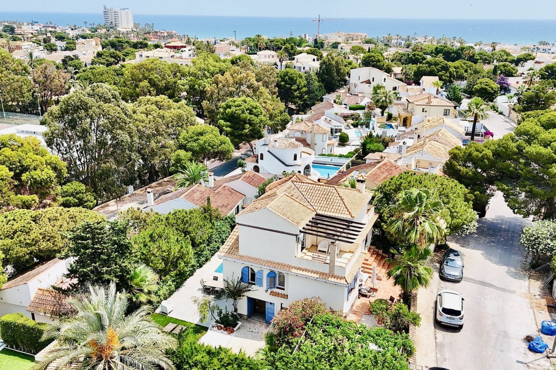 Resale - Villa -
Orihuela Costa - La Zenia