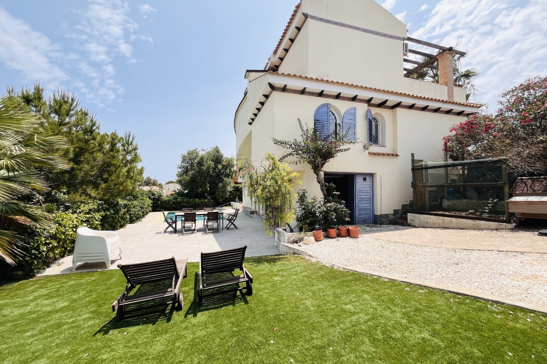 Resale - Villa -
Orihuela Costa - La Zenia