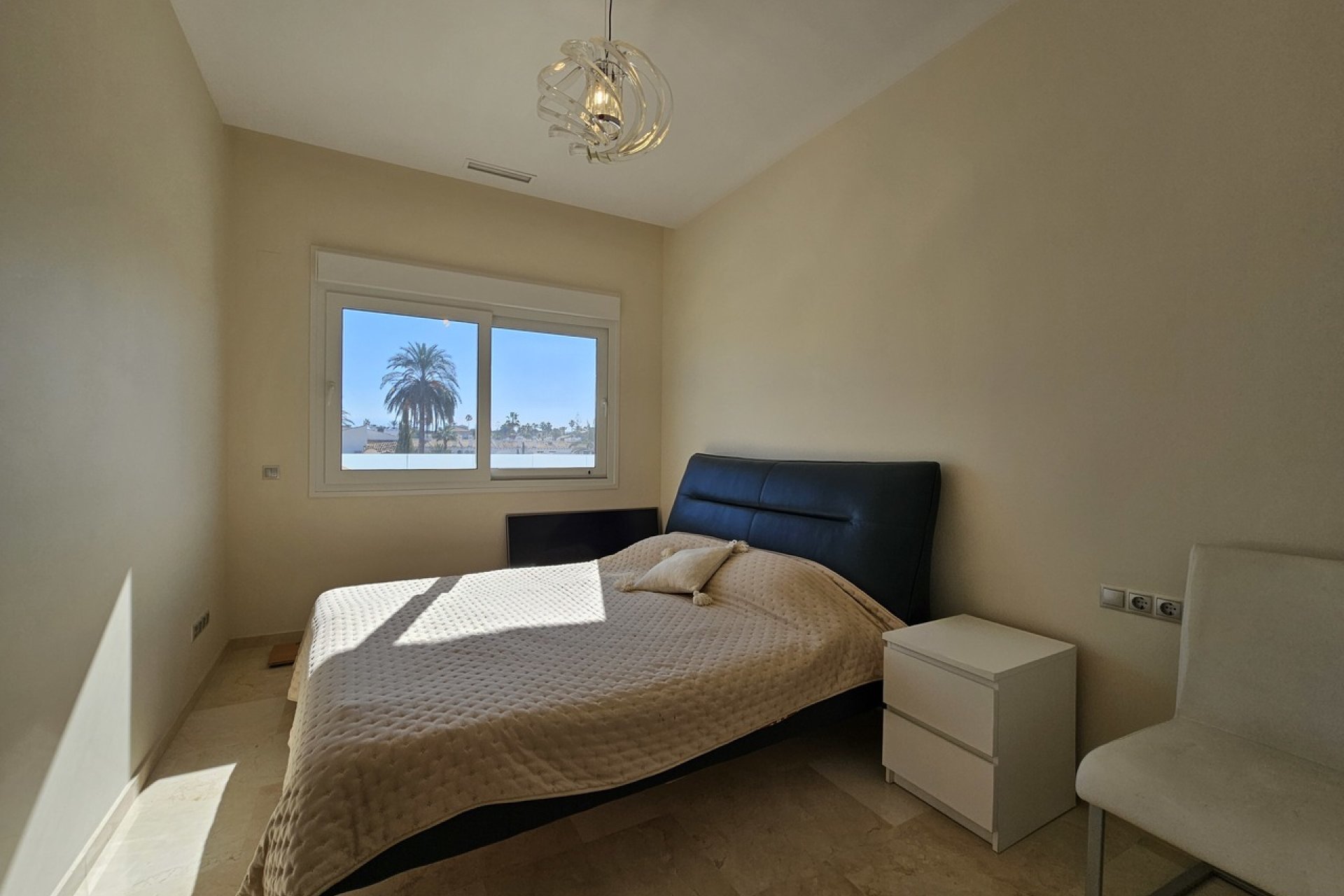 Resale - Villa -
Orihuela Costa - La Zenia