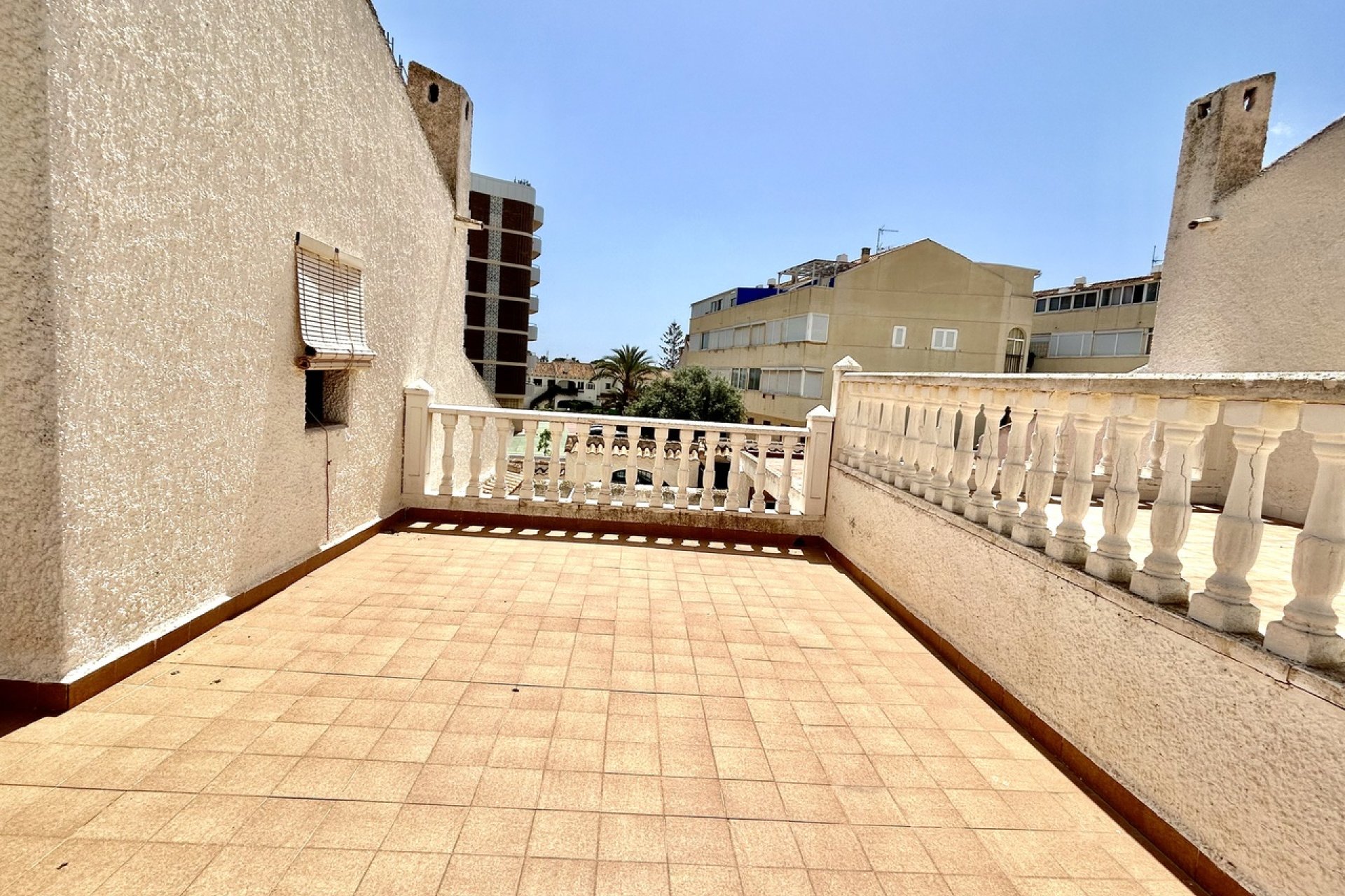 Resale - Villa -
Orihuela Costa - La Zenia