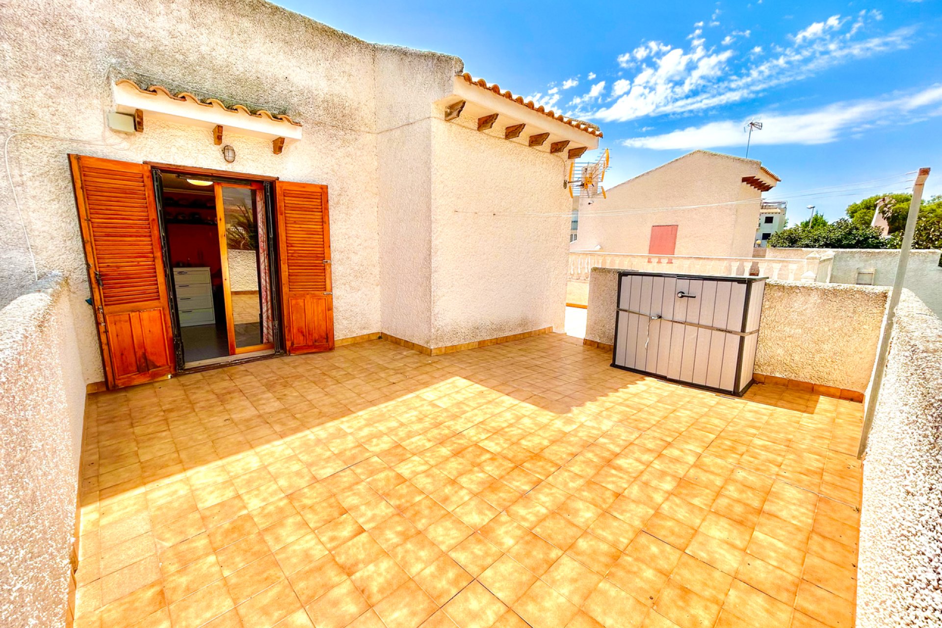 Resale - Villa -
Orihuela Costa - La Zenia