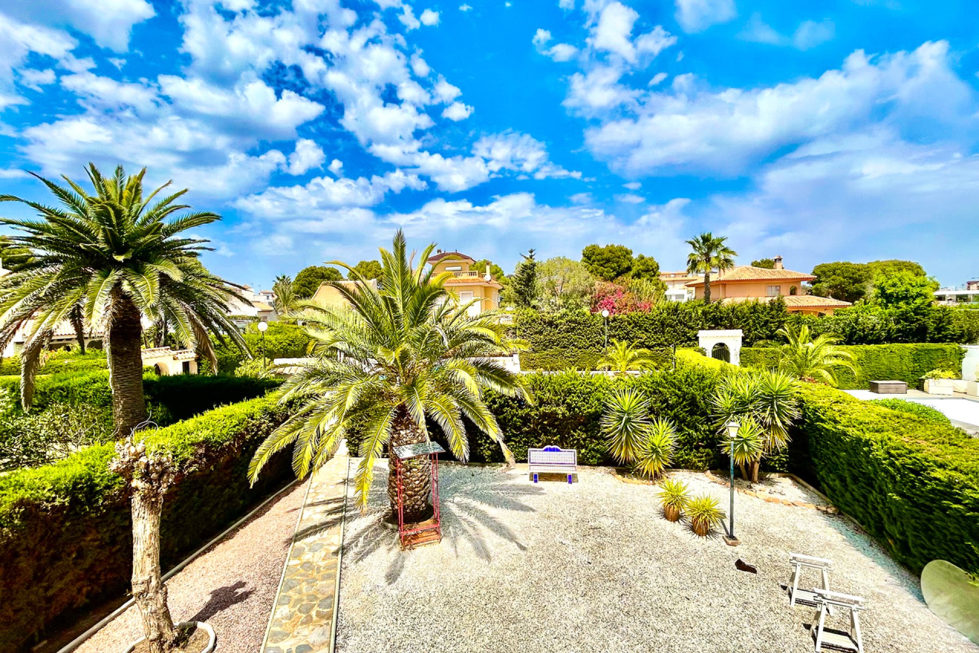Resale - Villa -
Orihuela Costa - La Zenia