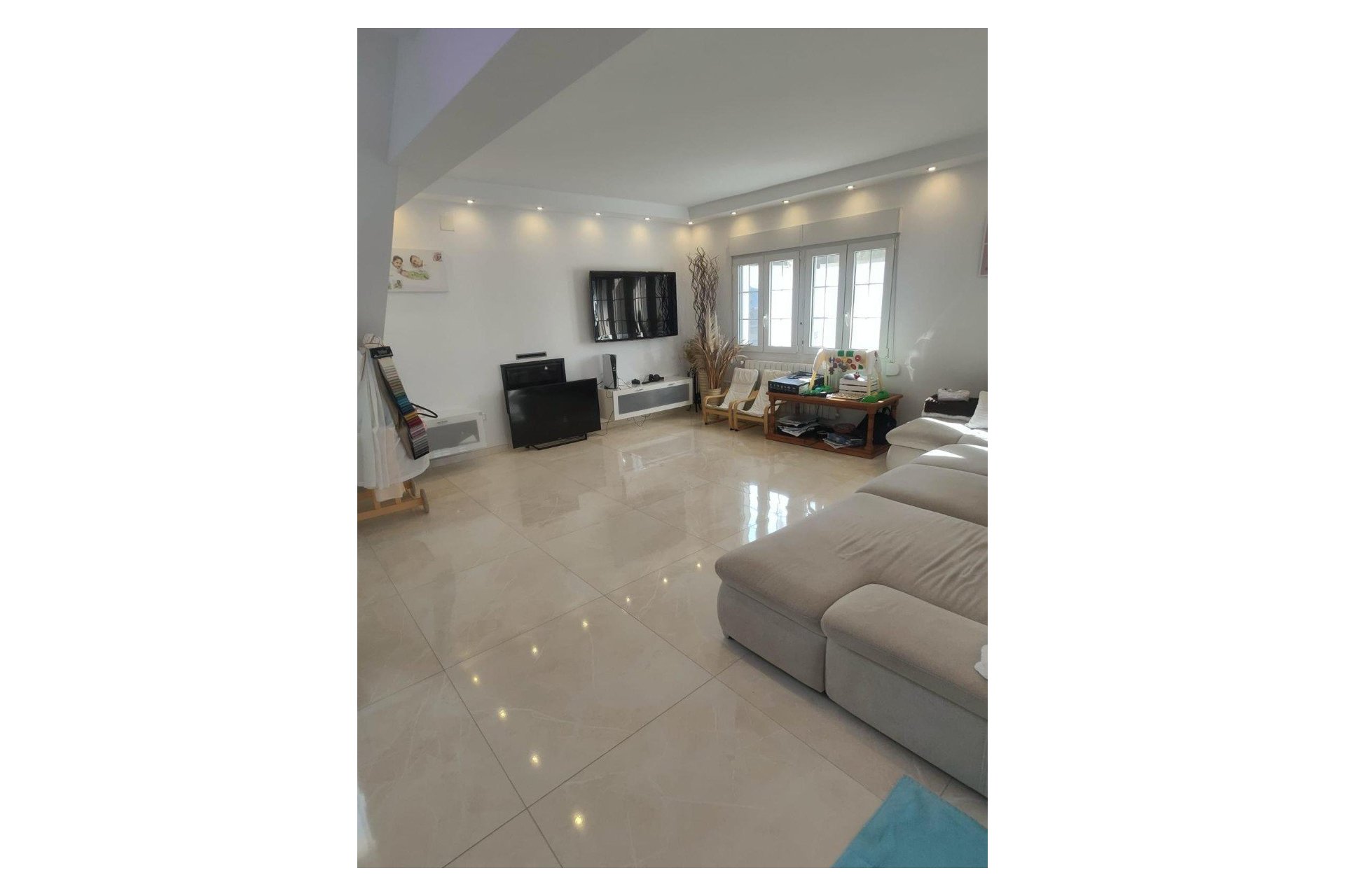 Resale - Villa -
Orihuela Costa - La Zenia