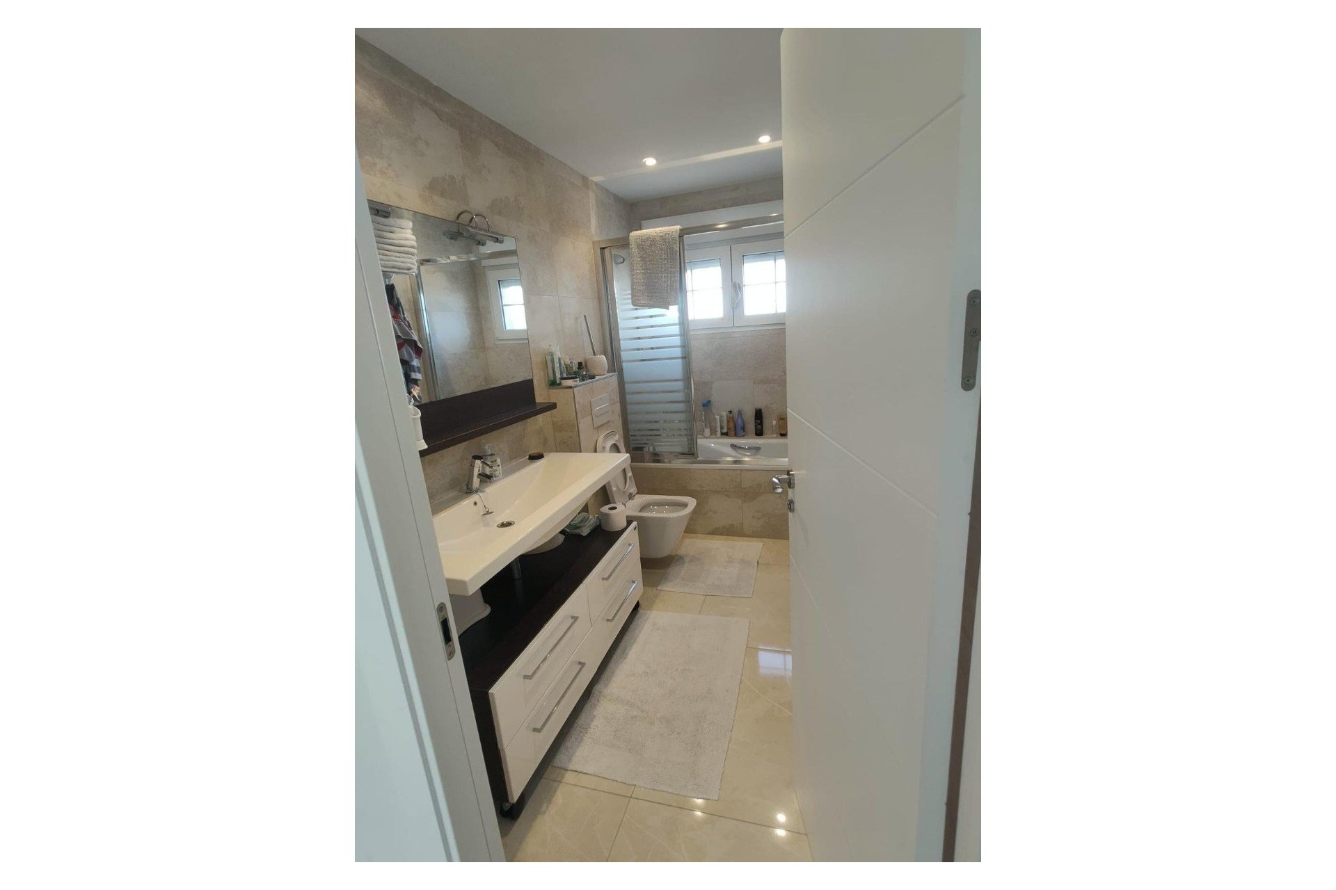 Resale - Villa -
Orihuela Costa - La Zenia