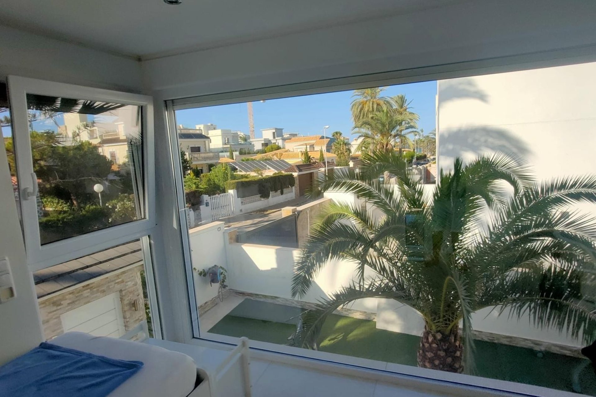 Resale - Villa -
Orihuela Costa - La Zenia