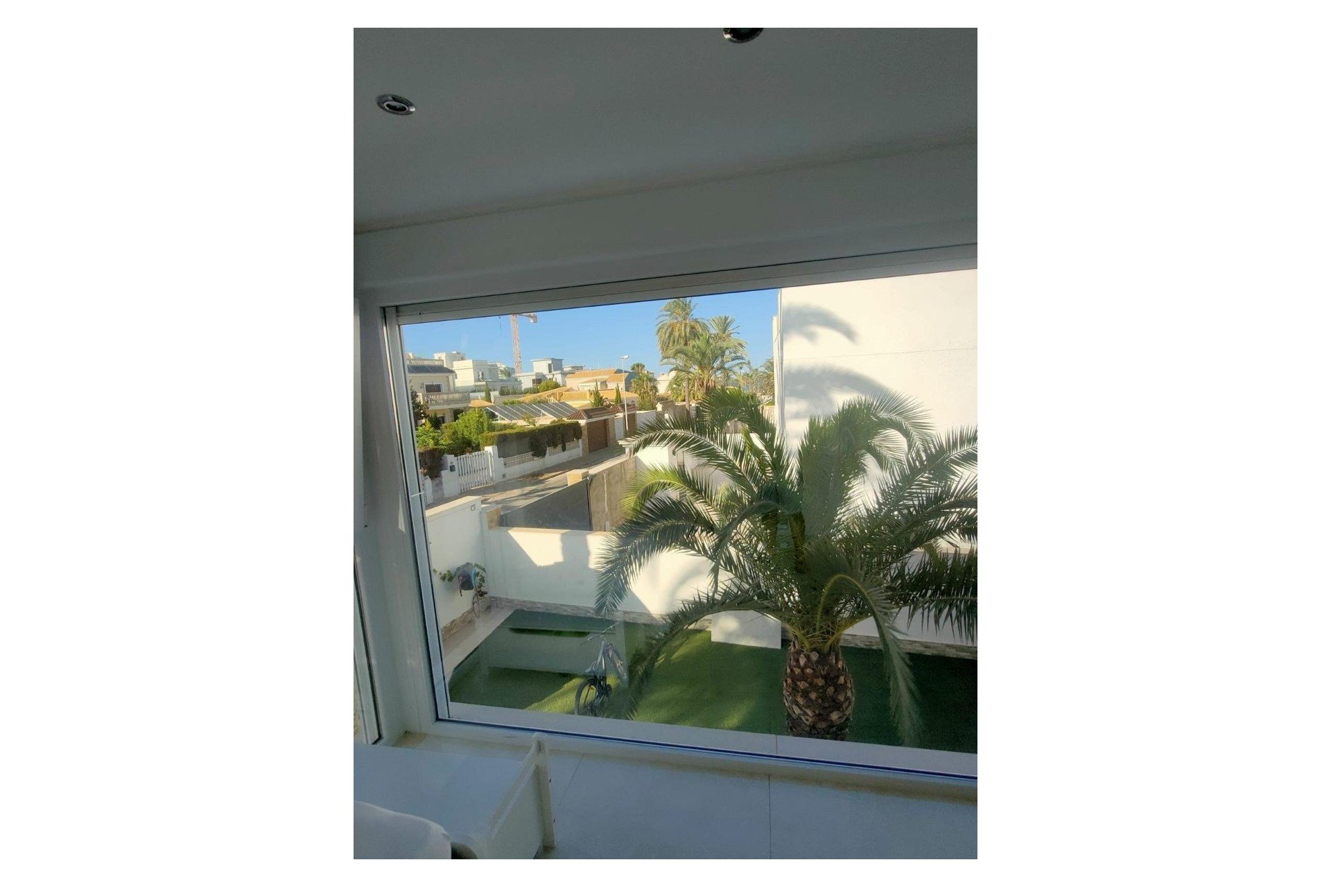 Resale - Villa -
Orihuela Costa - La Zenia