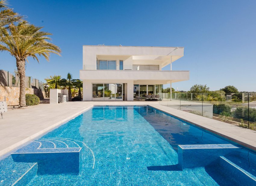 Resale - Villa -
Orihuela Costa - Las Colinas Golf
