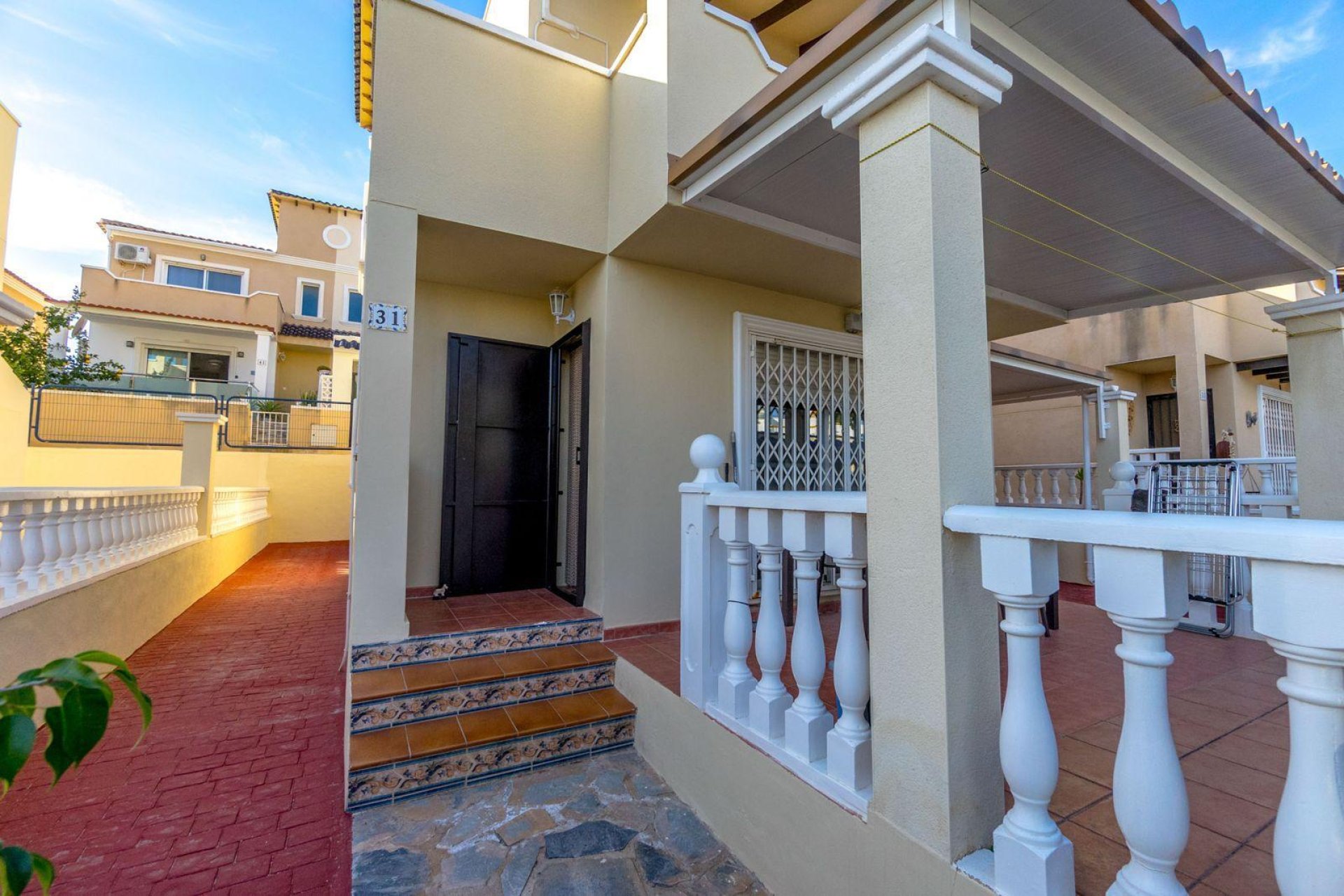 Resale - Villa -
Orihuela Costa - Las Filipinas