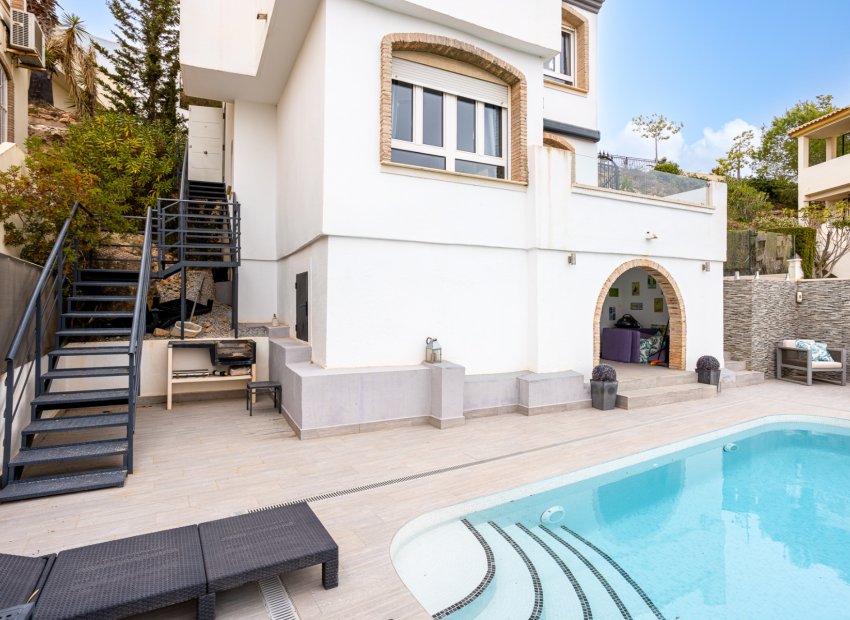 Resale - Villa -
Orihuela Costa - Las Ramblas