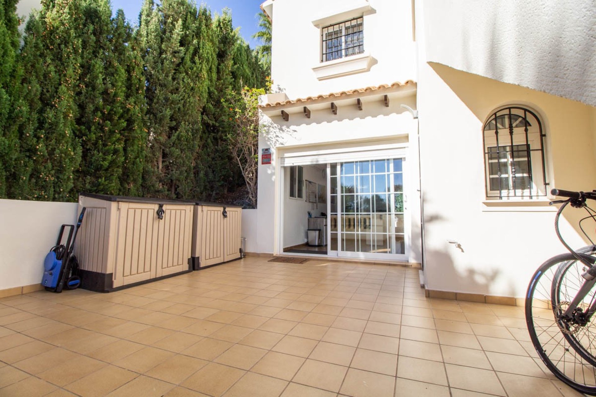 Resale - Villa -
Orihuela Costa - Las Ramblas