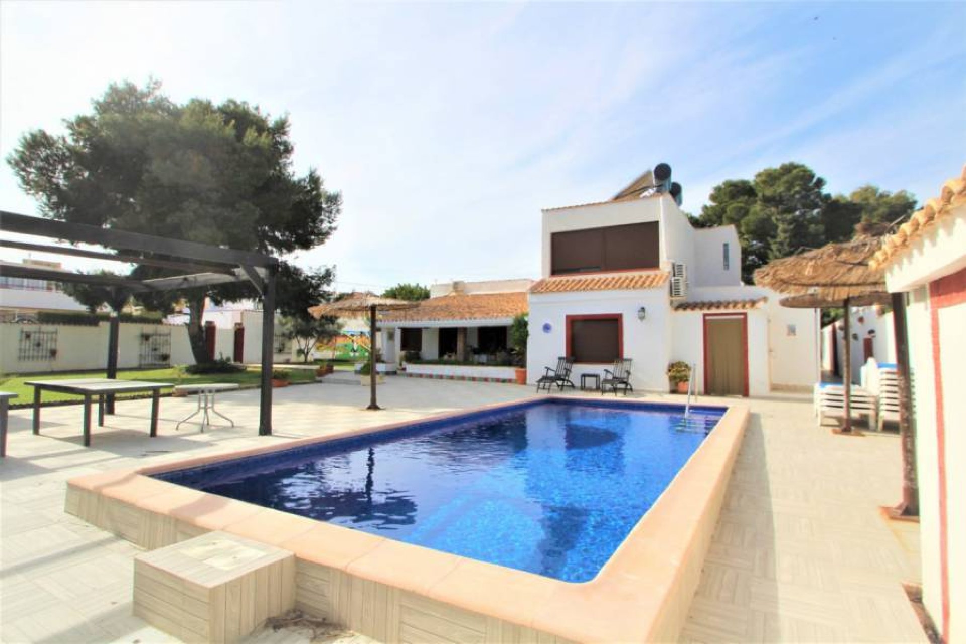 Resale - Villa -
Orihuela Costa - Lomas De Cabo Roig