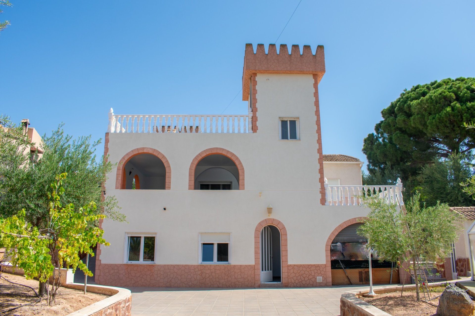 Resale - Villa -
Orihuela Costa - Mil Palmeras