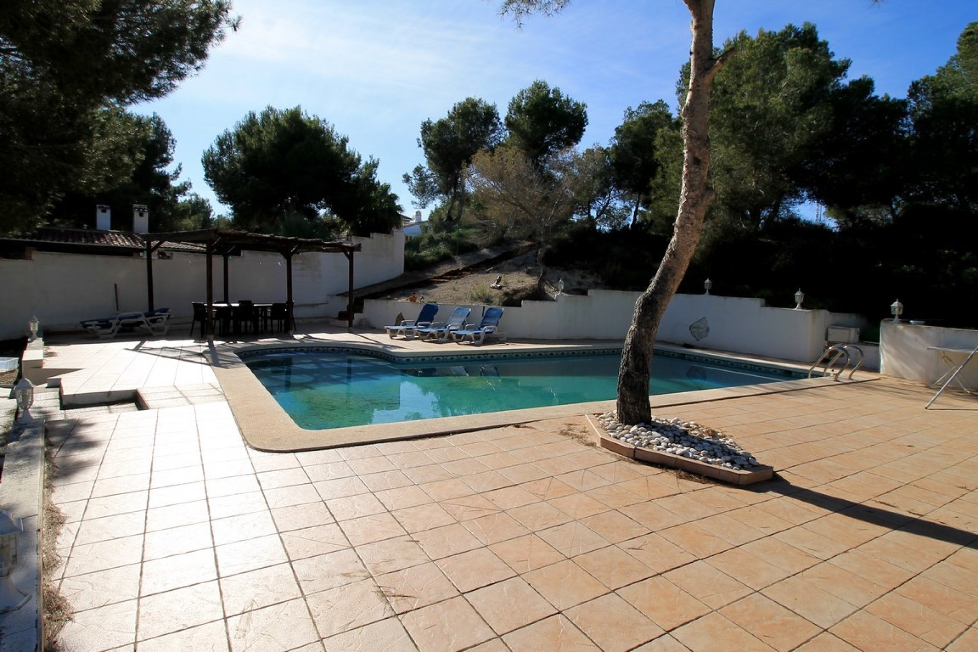 Resale - Villa -
Orihuela Costa - Mil Palmeras