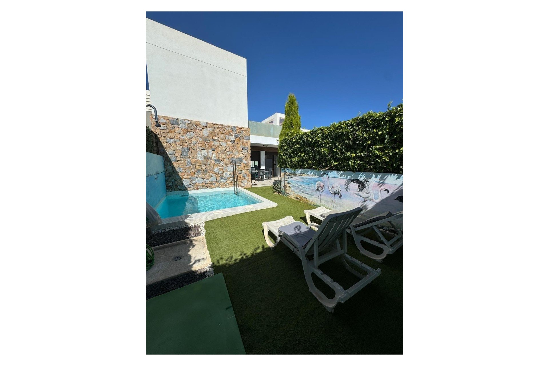 Resale - Villa -
Orihuela Costa - Montezenia