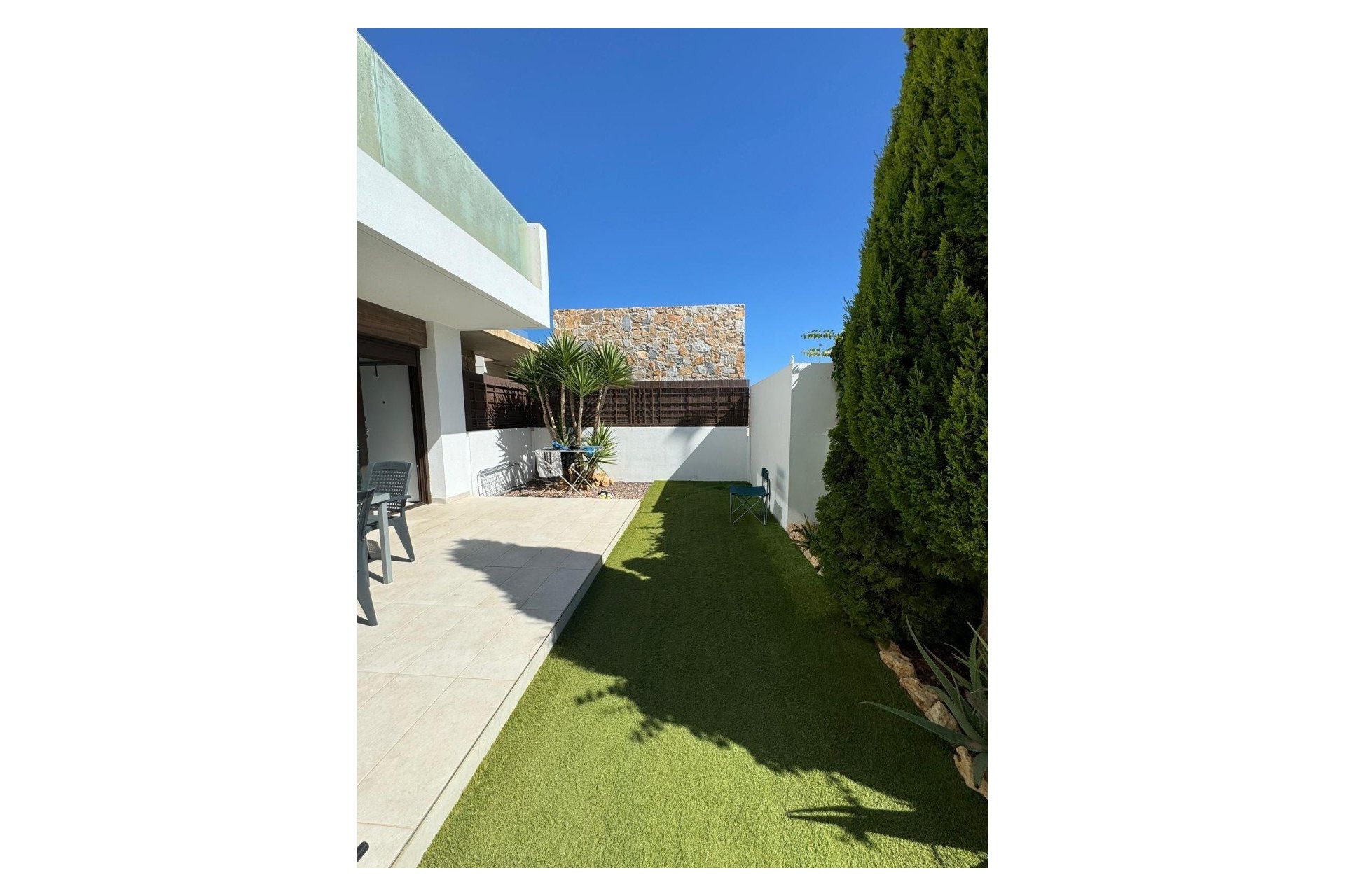 Resale - Villa -
Orihuela Costa - Montezenia