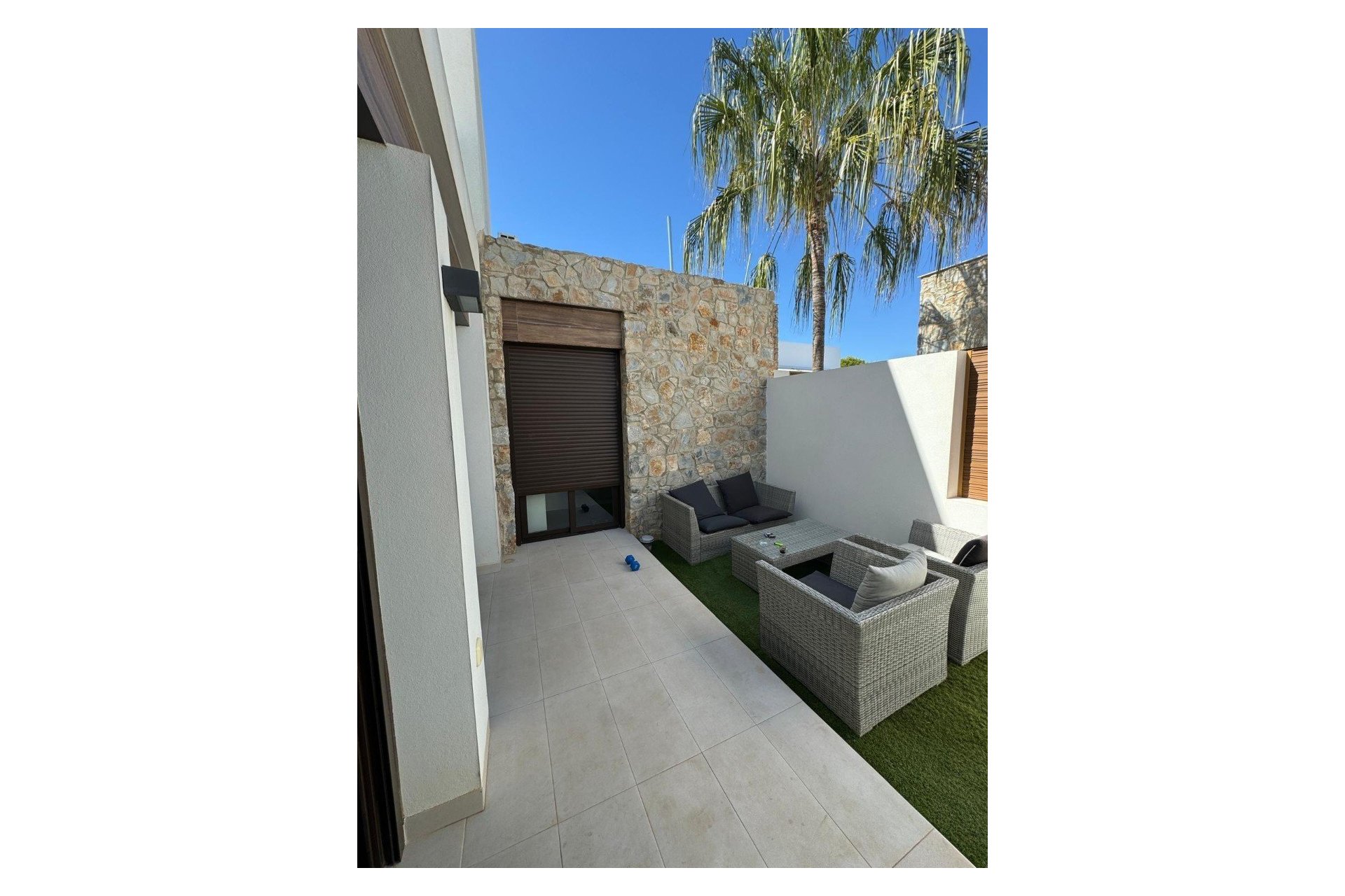 Resale - Villa -
Orihuela Costa - Montezenia