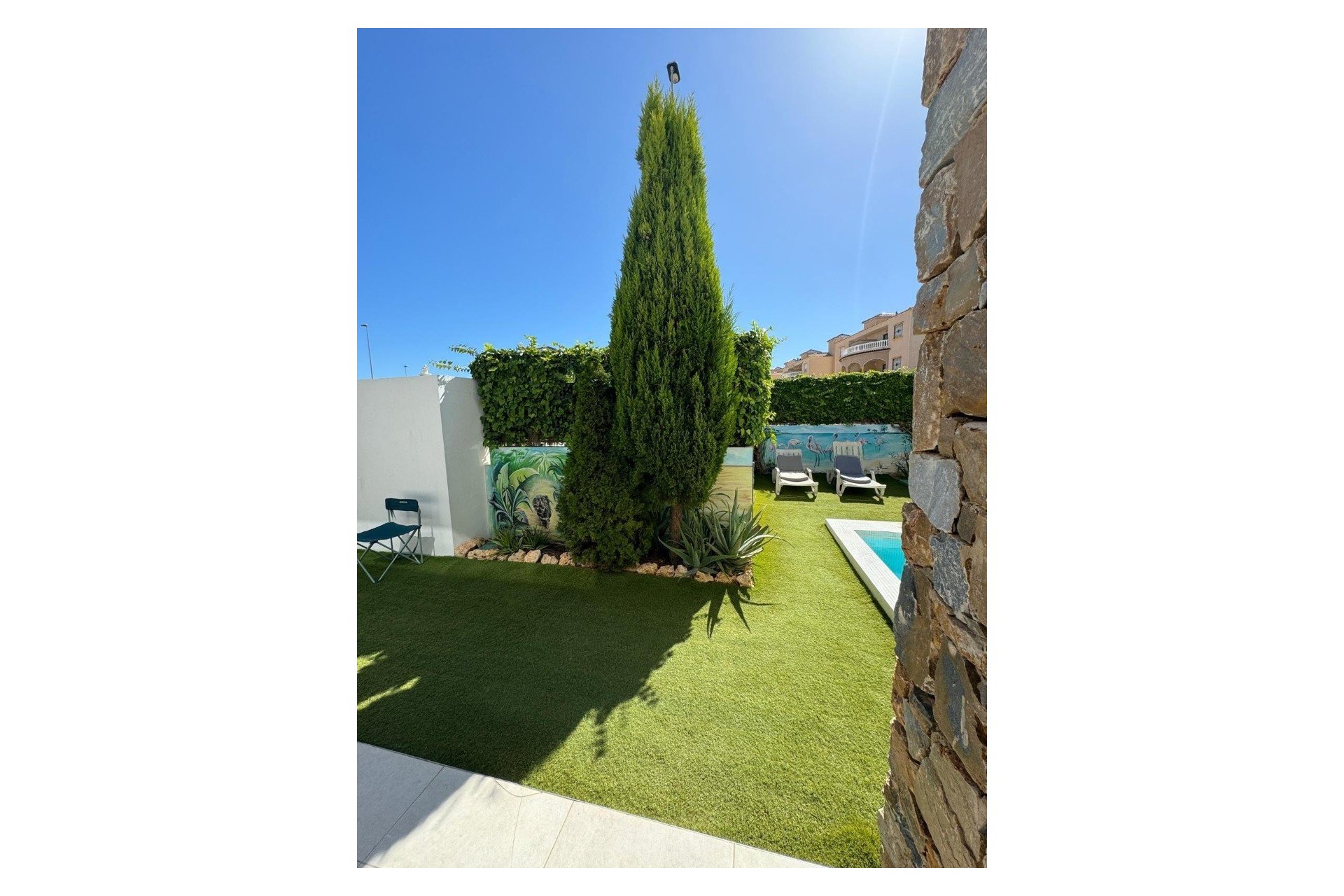 Resale - Villa -
Orihuela Costa - Montezenia