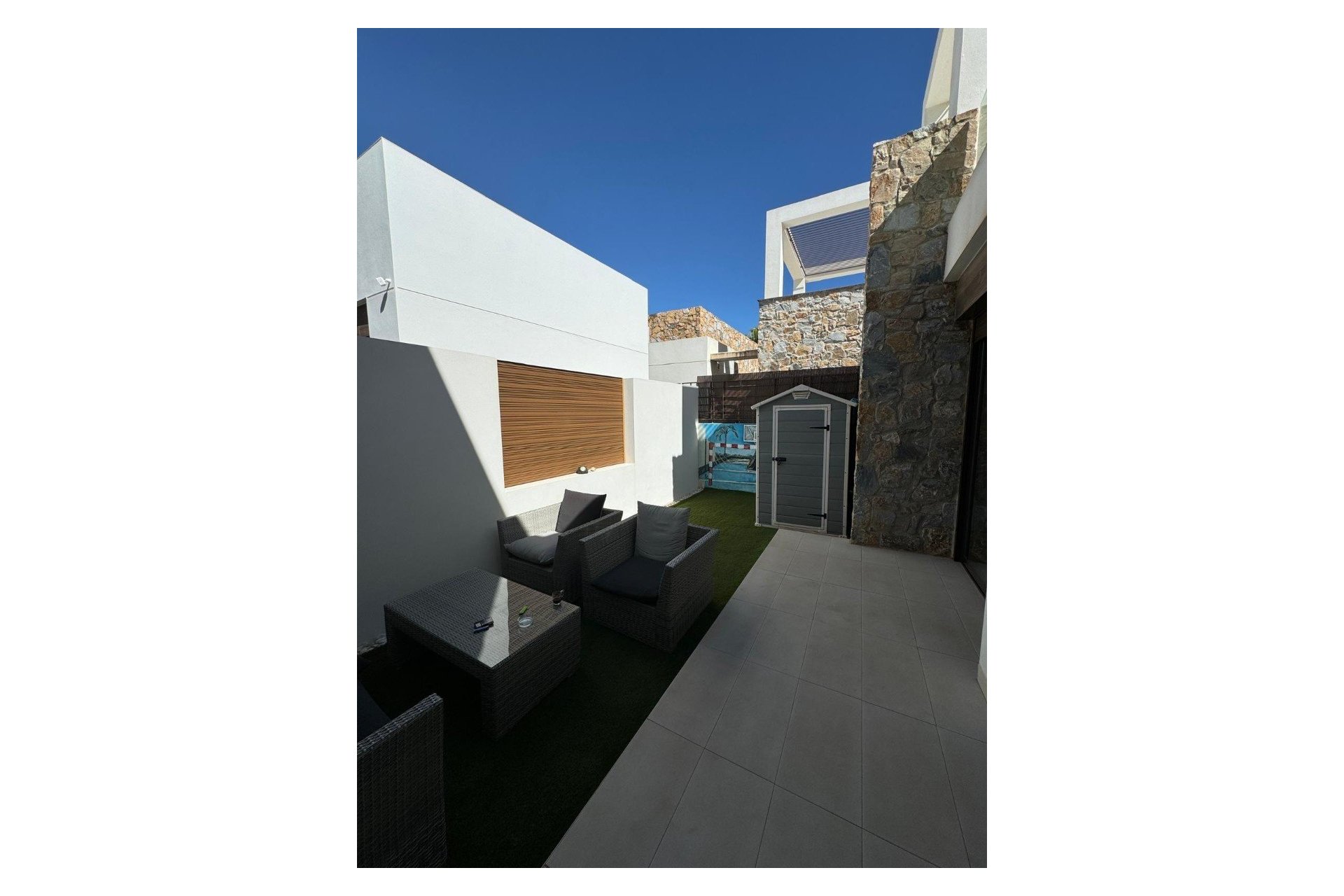 Resale - Villa -
Orihuela Costa - Montezenia