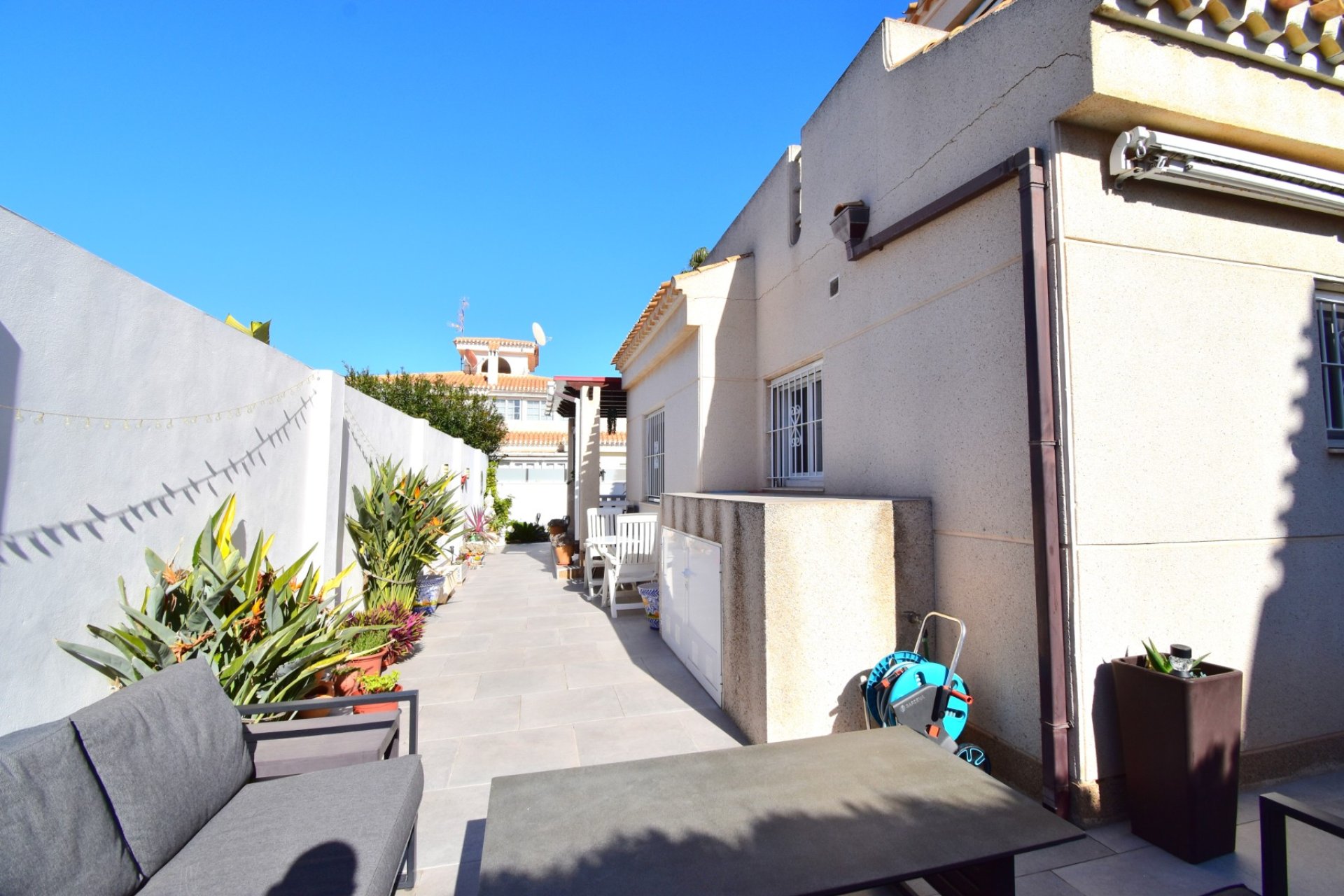 Resale - Villa -
Orihuela Costa - Playa Flamenca