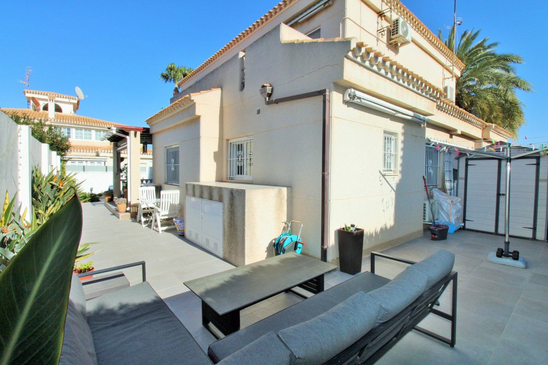 Resale - Villa -
Orihuela Costa - Playa Flamenca