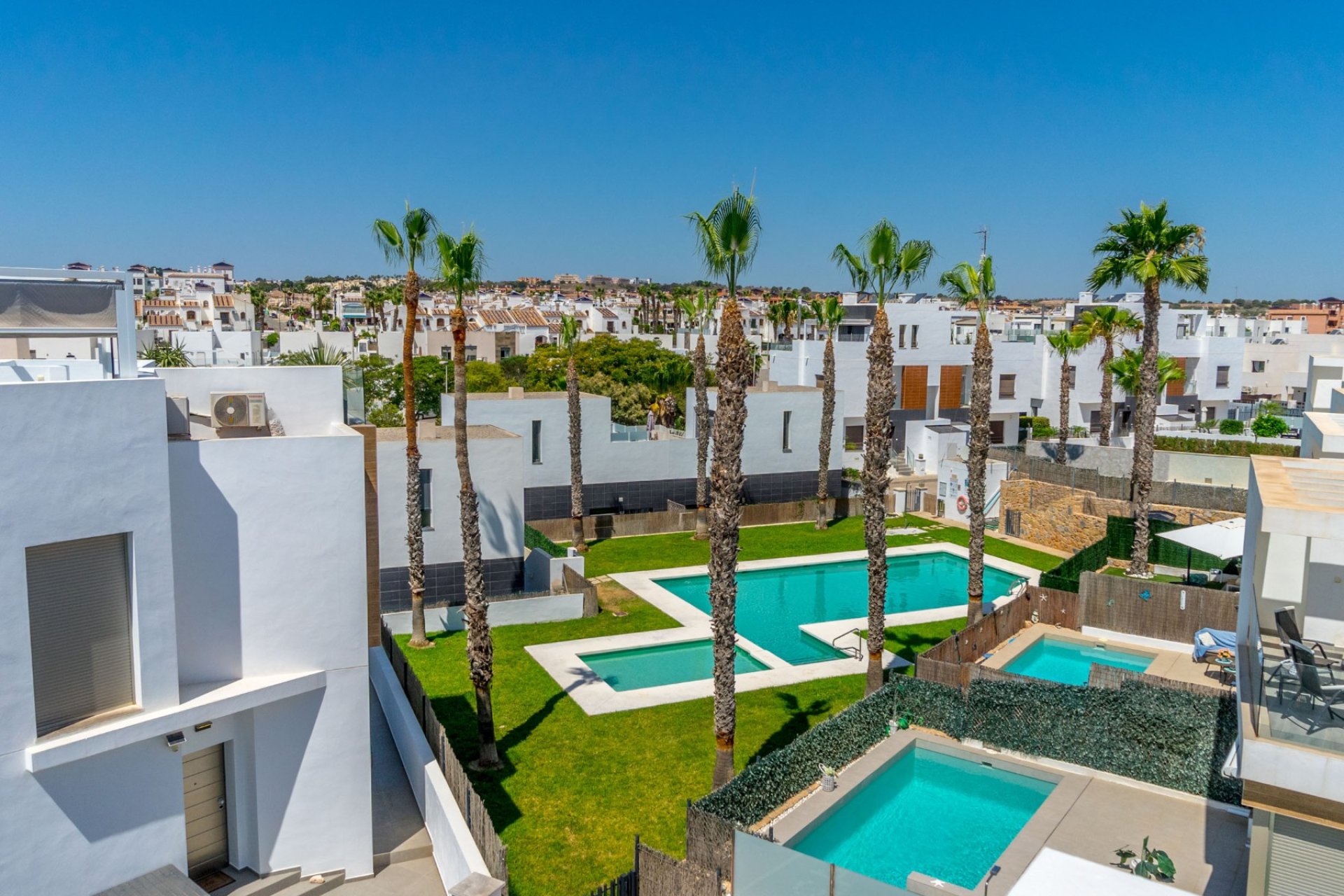 Resale - Villa -
Orihuela Costa - Villamartín