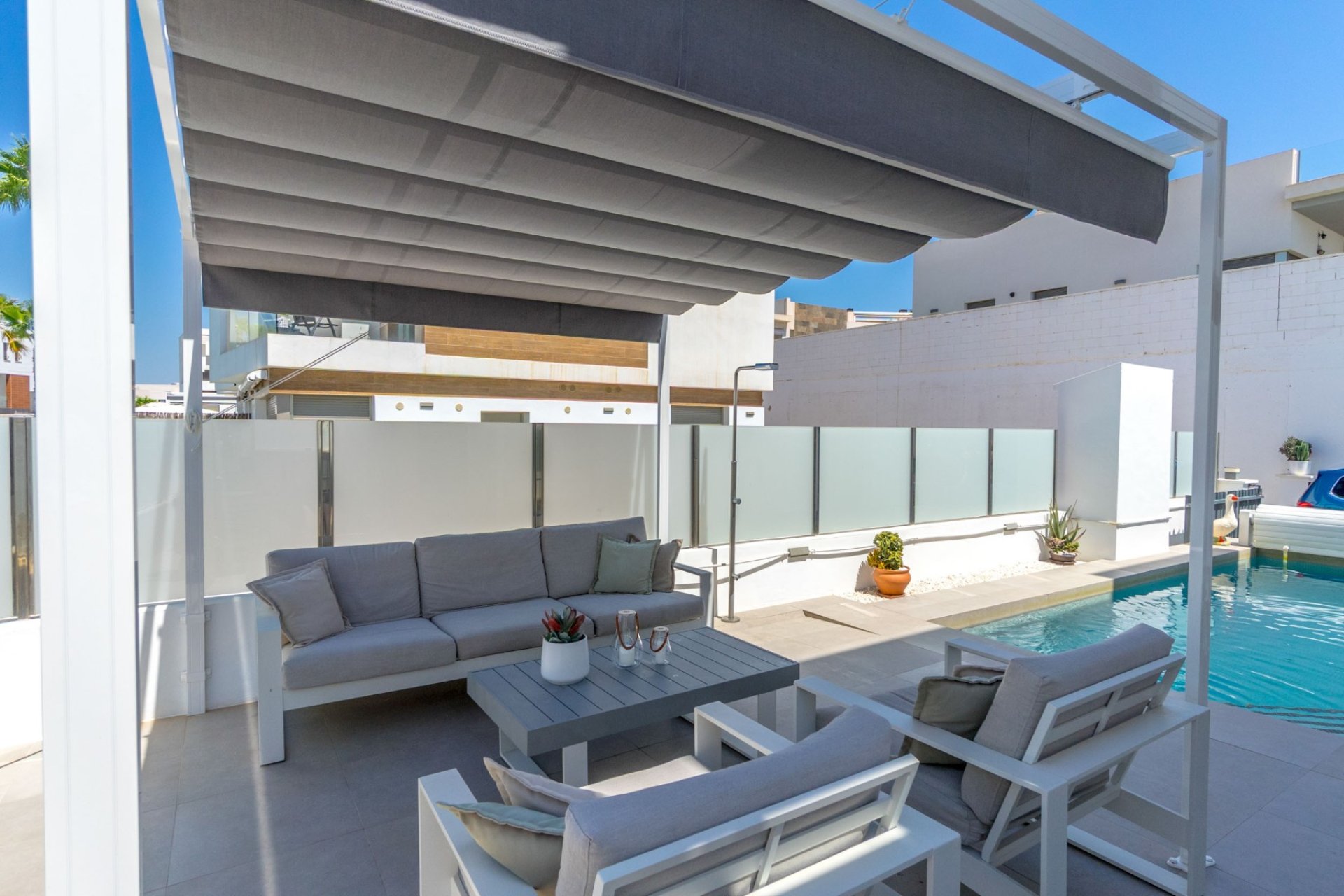 Resale - Villa -
Orihuela Costa - Villamartín