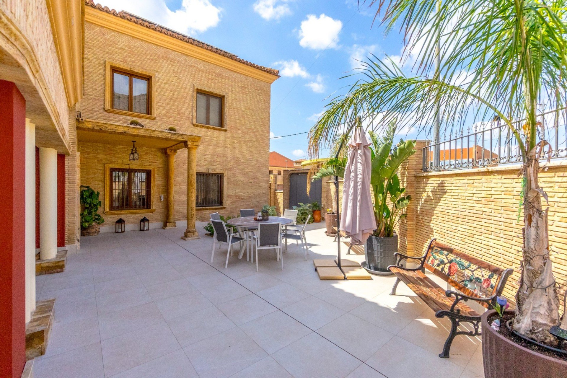 Resale - Villa -
Orihuela - La Aparecida