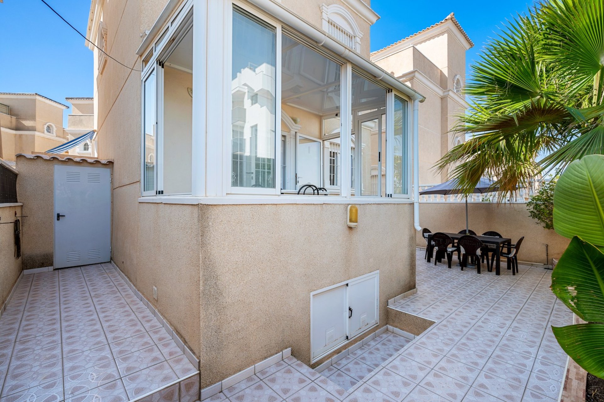 Resale - Villa -
Orihuela - Los Altos