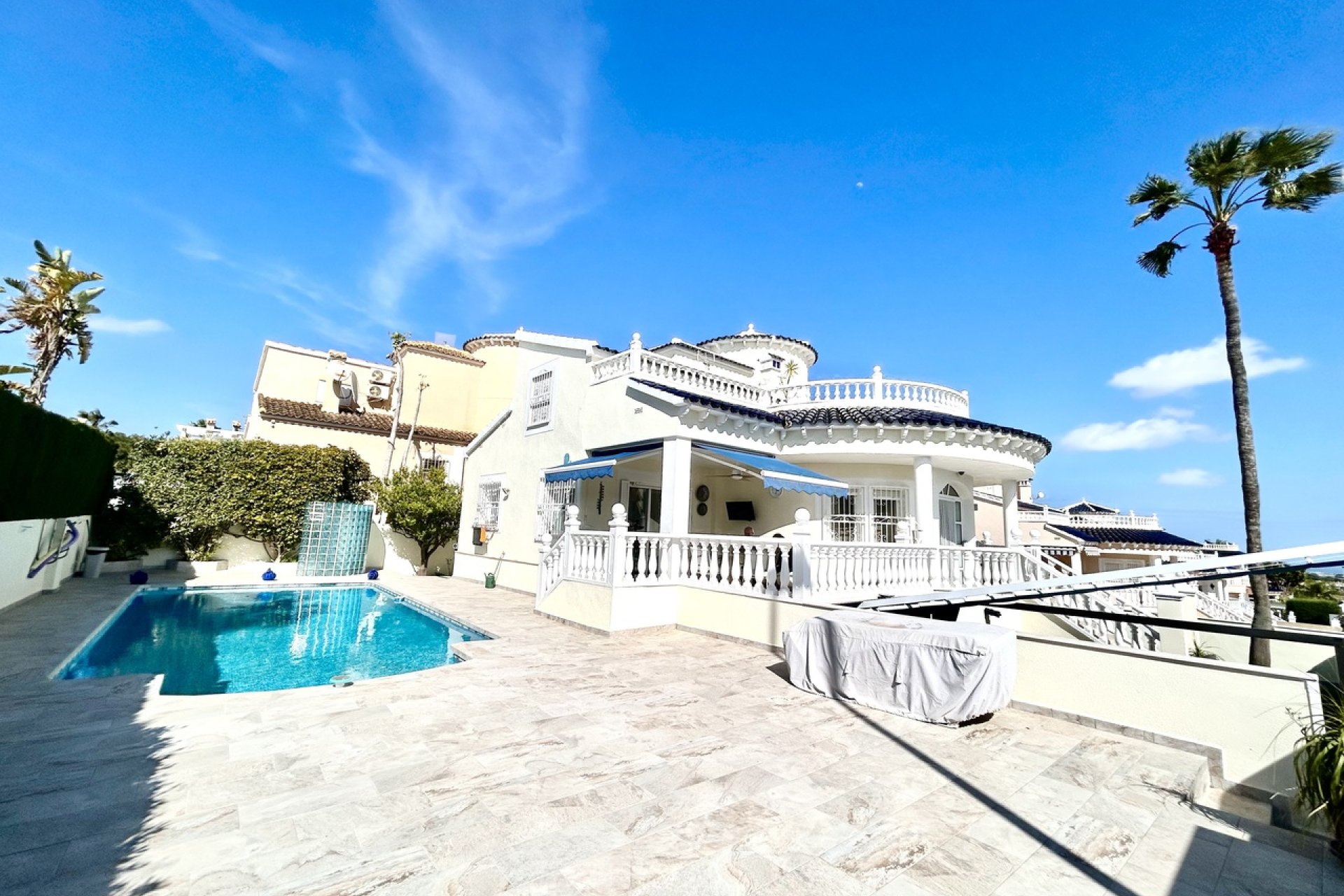 Resale - Villa -
Pinar de Campoverde