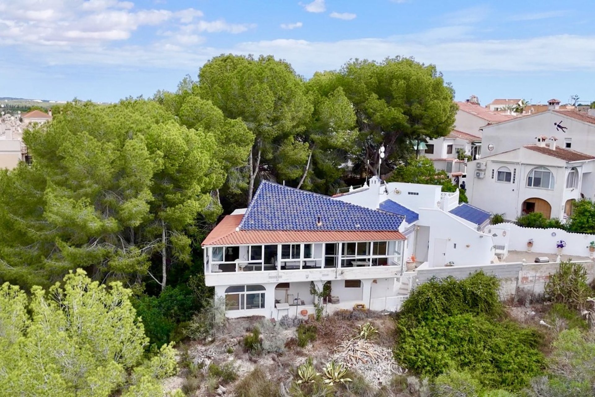 Resale - Villa -
Pinar de Campoverde