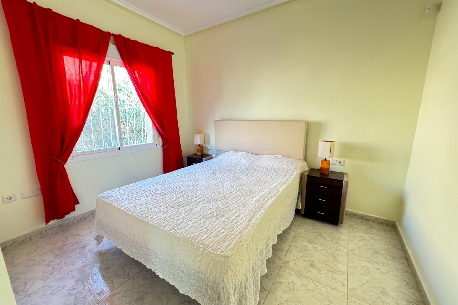 Resale - Villa -
Rojales - Ciudad Quesada