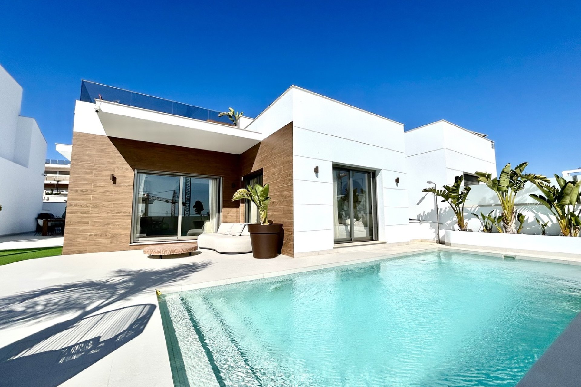 Resale - Villa -
San Miguel de Salinas - Las Filipinas