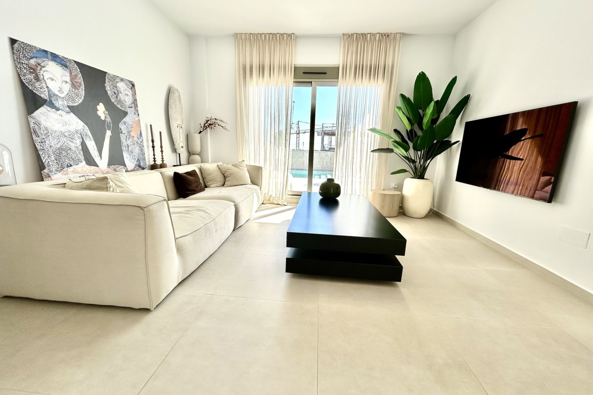 Resale - Villa -
San Miguel de Salinas - Las Filipinas