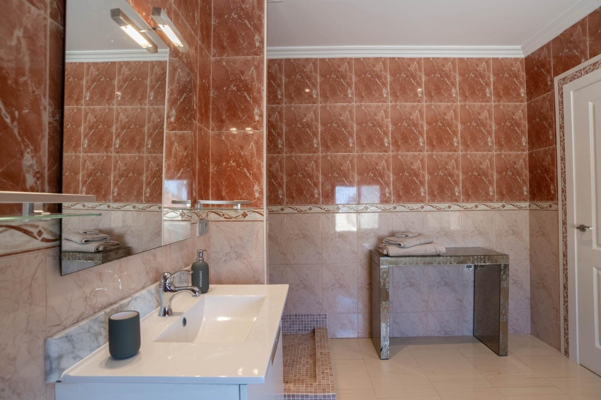 Resale - Villa -
San Miguel de Salinas