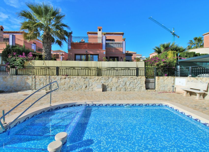 Resale - Villa -
San Miguel de Salinas