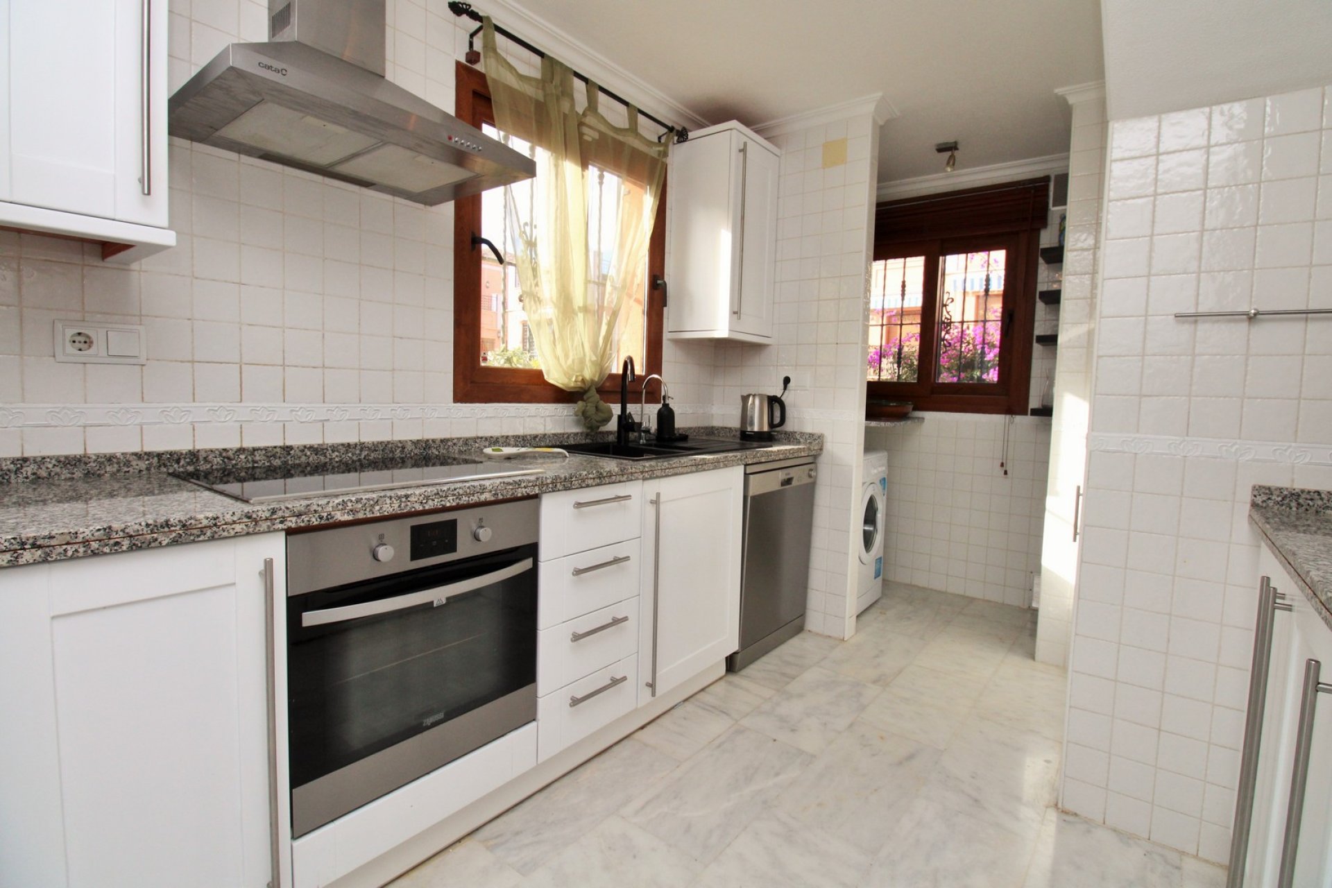 Resale - Villa -
San Miguel de Salinas