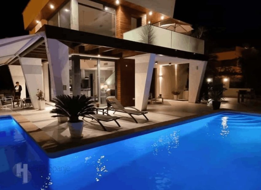 Resale - Villa -
San Pedro del Pinatar - Lo Pagan